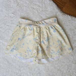 YPB by Abercrombie Kids Yellow Floral Athletic Shorts, Girls 13/14